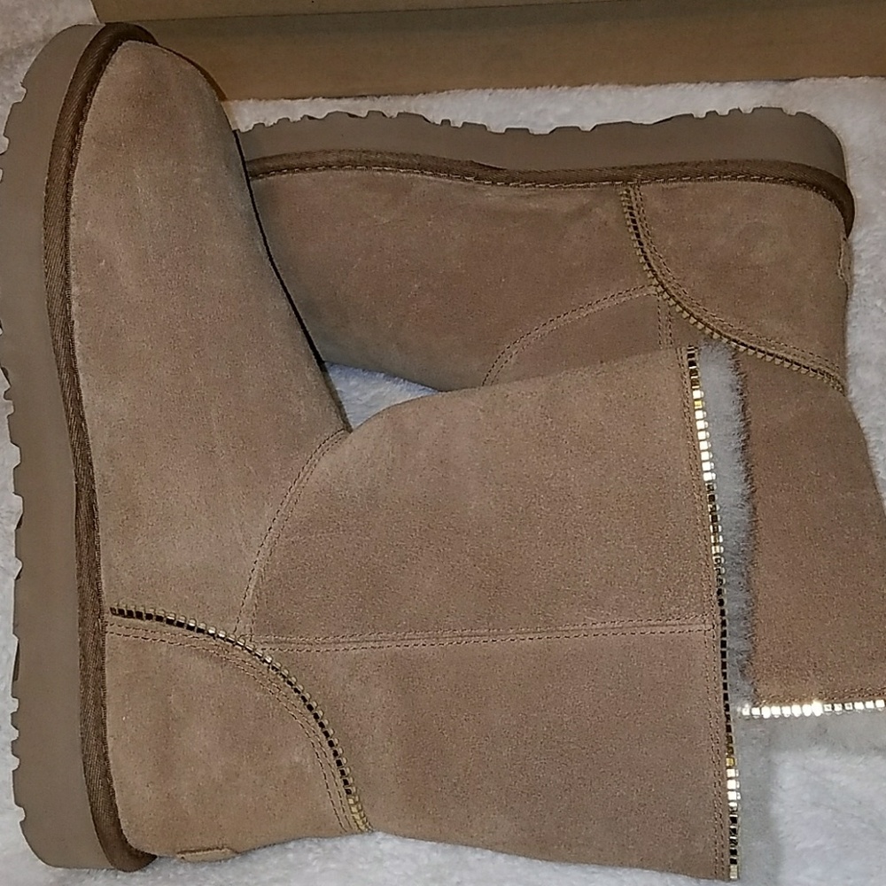 UGGS 🔥FLASH SALE🔥 - Picture 5 of 8